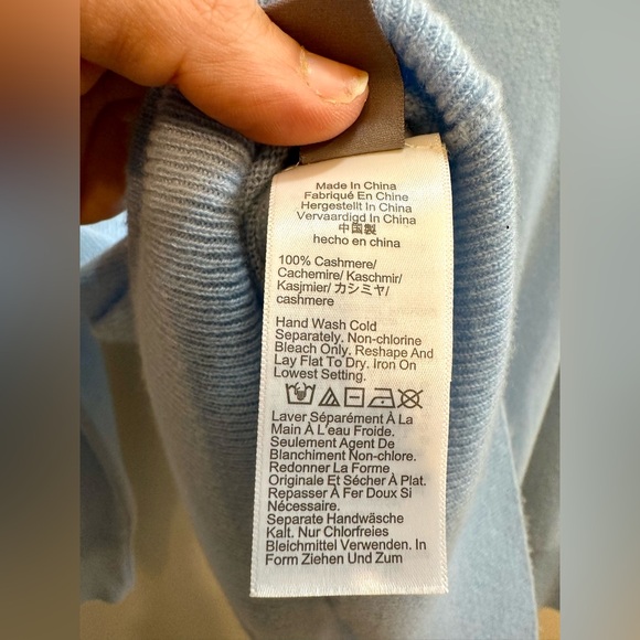 J.Crew Women’s 100% Cashmere Classic Fit Crewneck Sweater Size S in Light Blue - Picture 9 of 12